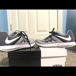 Men’s Nike shoes